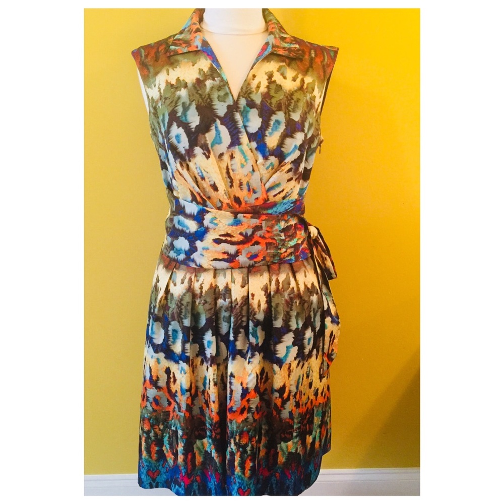 ELLEN TRACY SLEEVELESS DRESS W/ SASH AND POCKETS